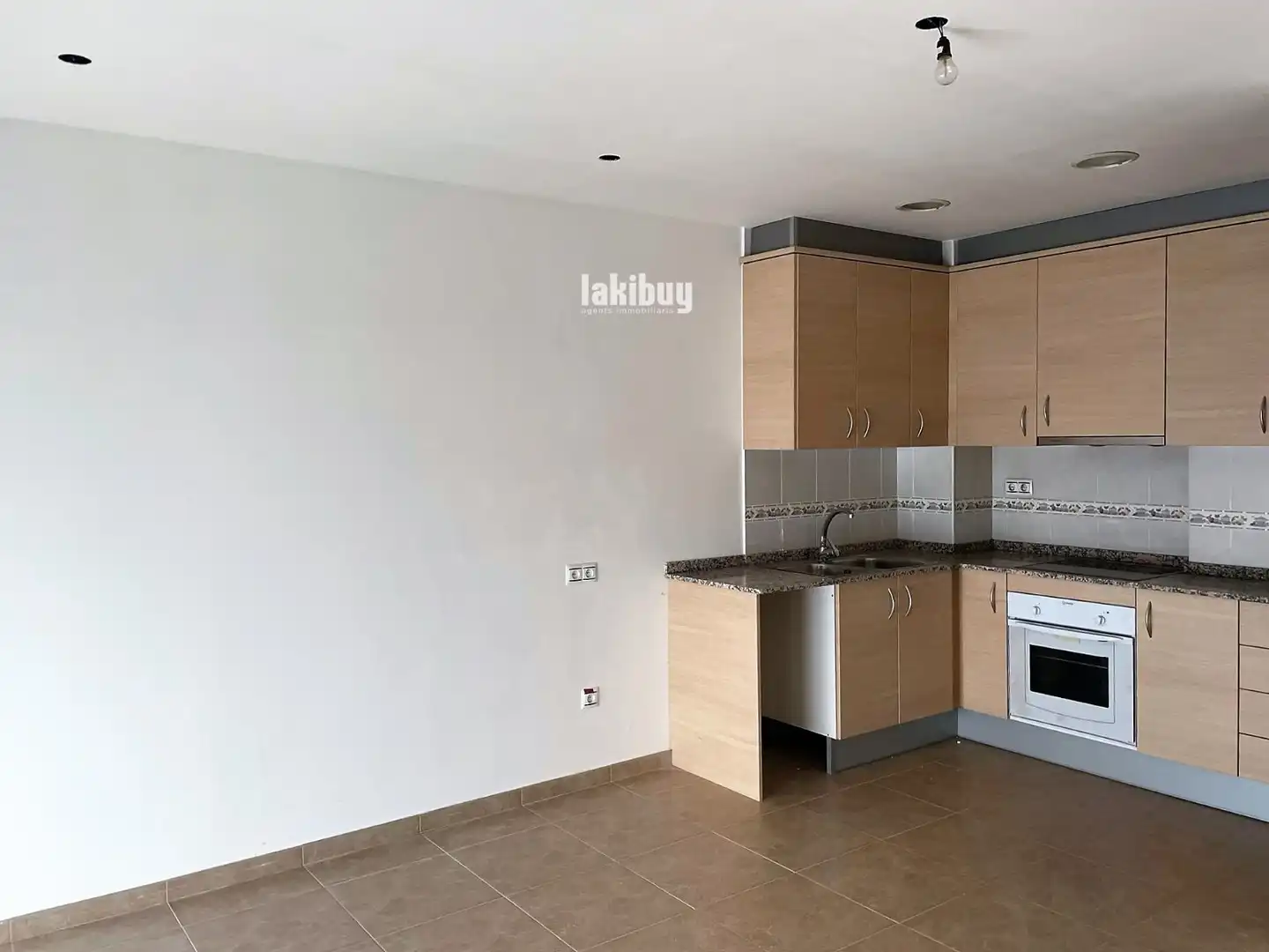 Piso con terraza en venta en Roca del Cudós, imagen 2