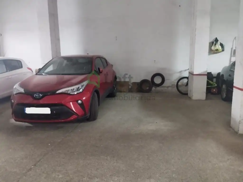 Parking of Garage for rent in Badajoz