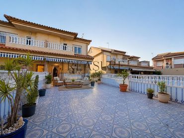 House for sale in PINTOR SEGRELLES