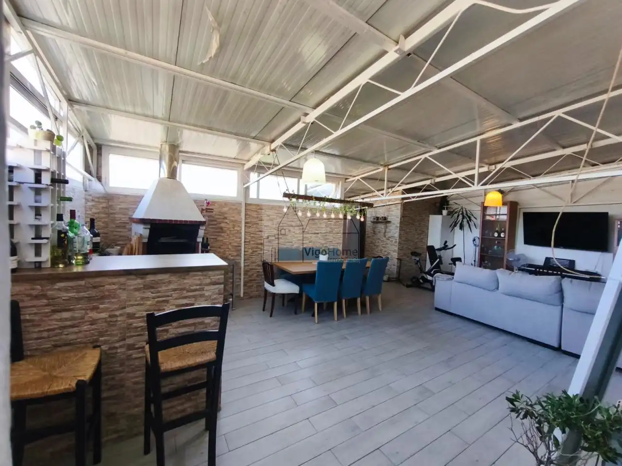 Terraza de Piso en venta en Vigo  con Calefacción, Terraza y Trastero