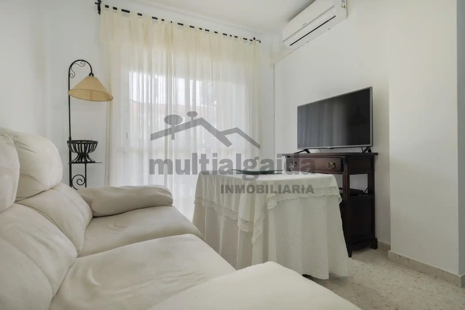 Sala de estar de Piso en venta en Sanlúcar de Barrameda con Aire acondicionado y Terraza