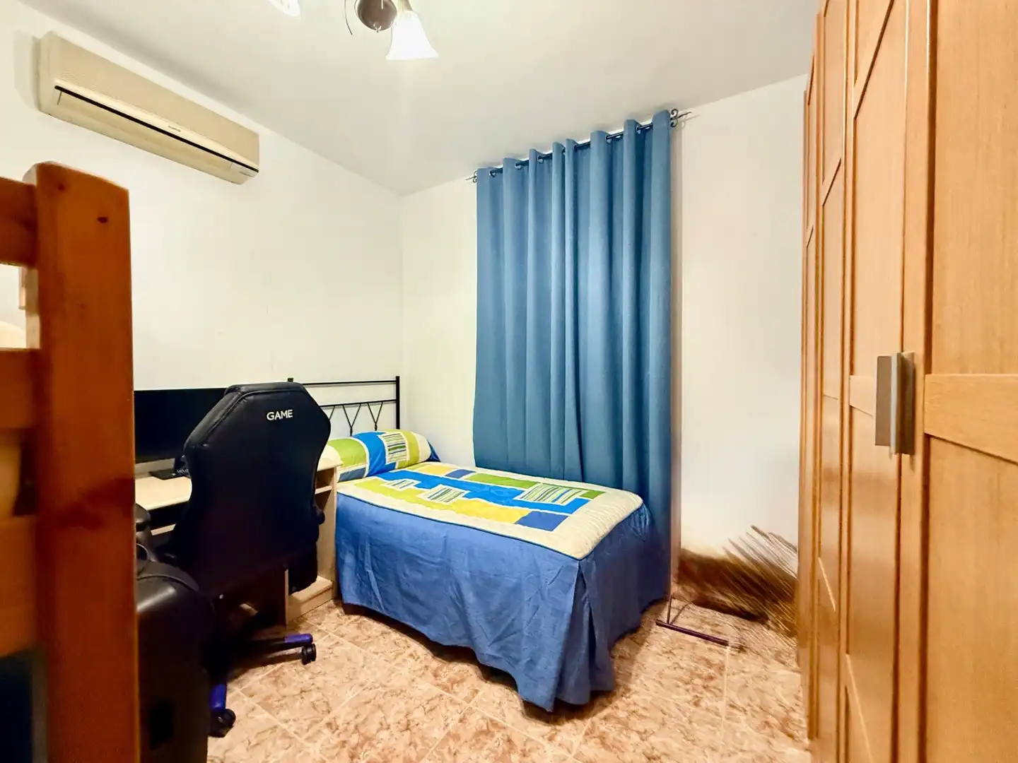 Habitación de Casa o chalet en venta en Carmona con Aire acondicionado, Jardín privado y Trastero