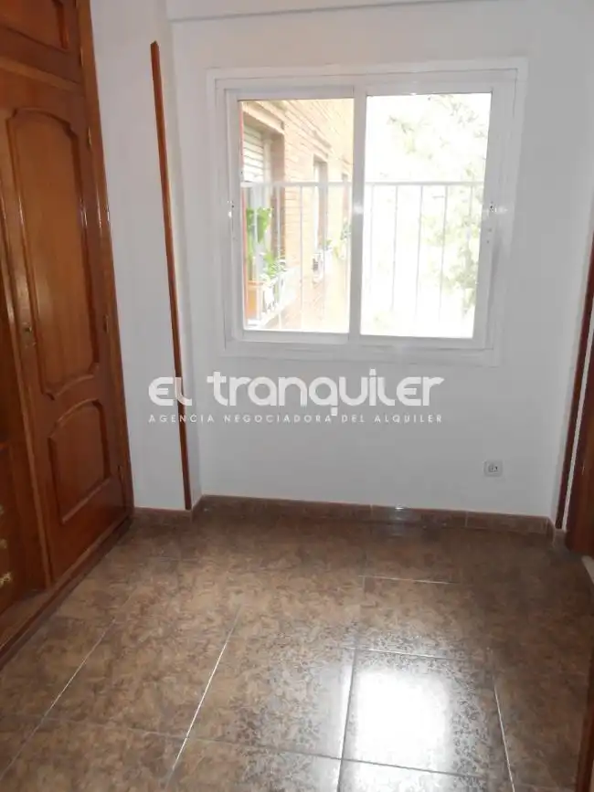 Schlafzimmer von Wohnung zur Miete in Madrid mit Terrasse