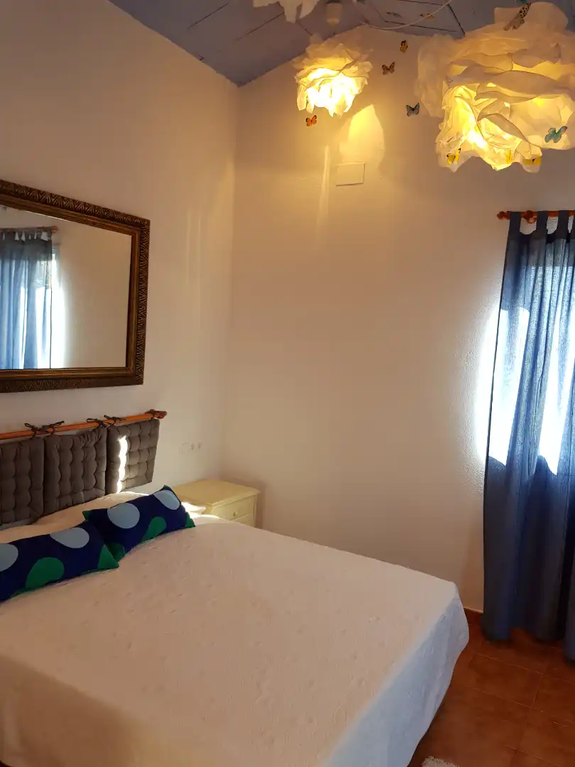 Habitación de Finca rústica en venta en Santa Oliva con Calefacción, Jardín privado y Piscina