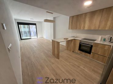 Appartamento con balcone in affitto a C. García Lorca