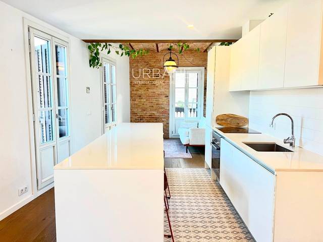Piso en Venta en Elkano en El Poble Sec - Parc de Montjuïc