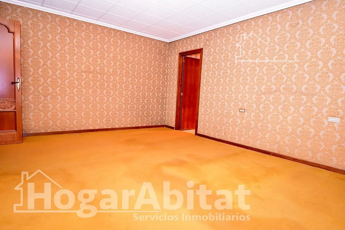 Habitación de Piso en venta en Castellón de la Plana / Castelló de la Plana con Calefacción y Balcón