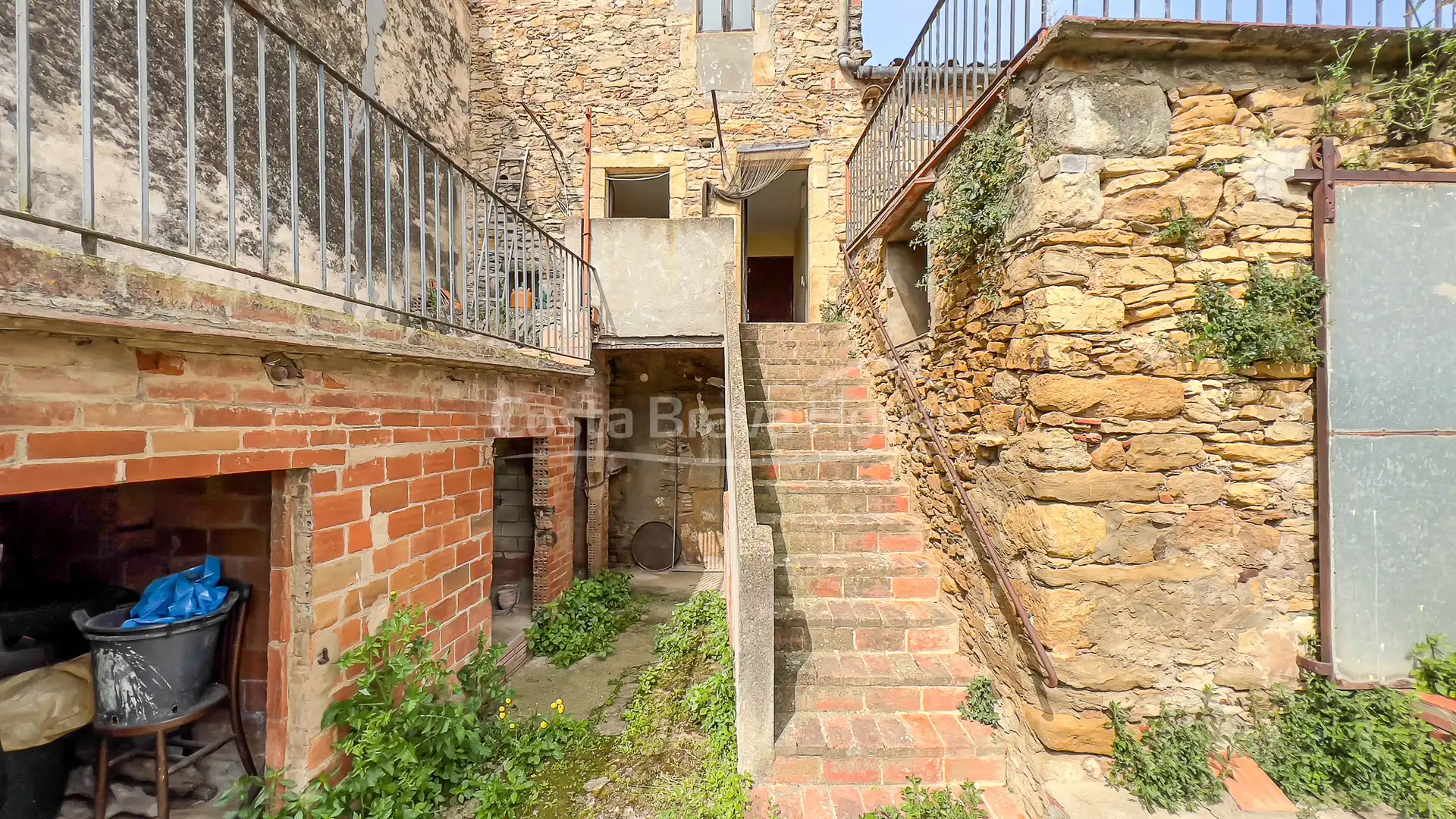 Finca rústica en venta en Plaça de les Voltes, Forallac