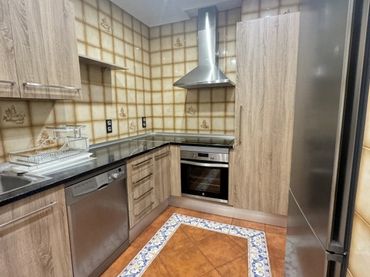 Piso con balcón en venta en Calle Tetuán Bloques