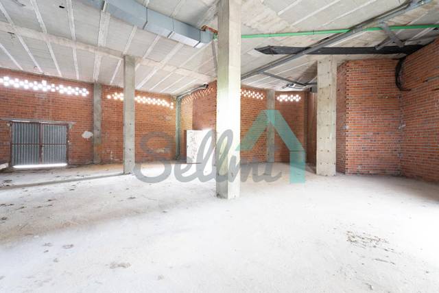 Local comercial en Alquiler en Gozón en La Florida