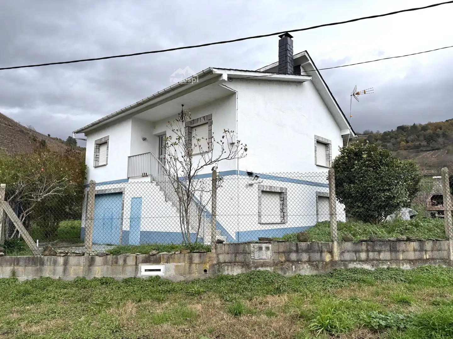 Vista exterior de Casa o chalet en venta en A Teixeira  con Trastero y Amueblado