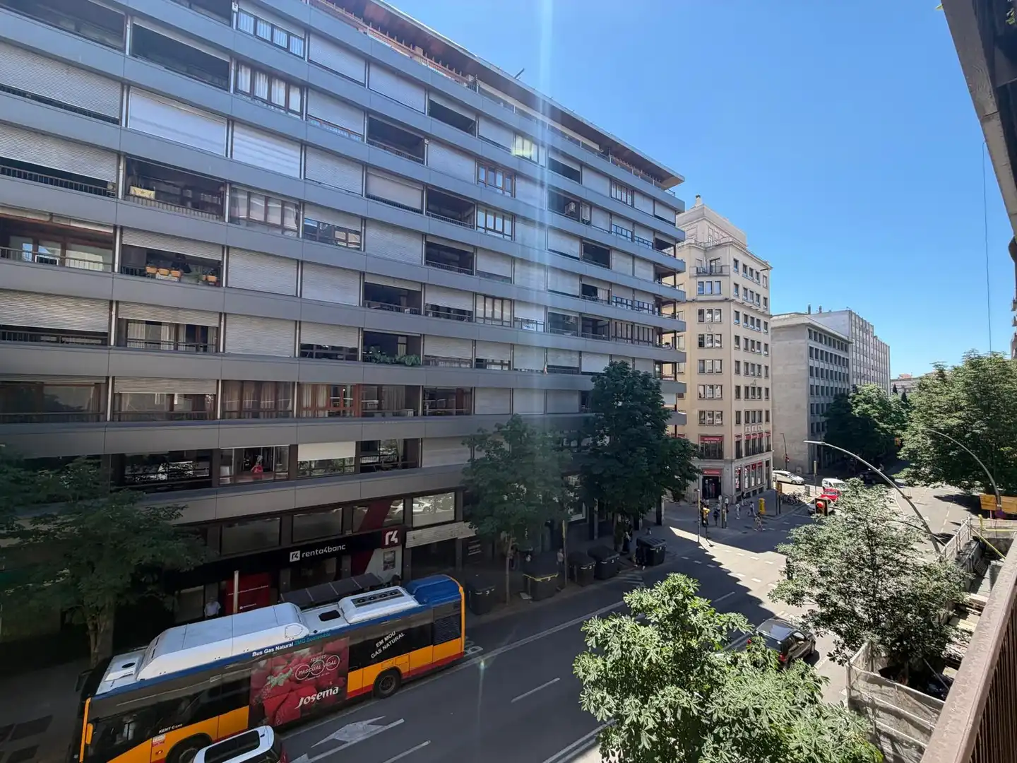 Exterior view of Office for rent in Girona  with Air Conditioner and Heating