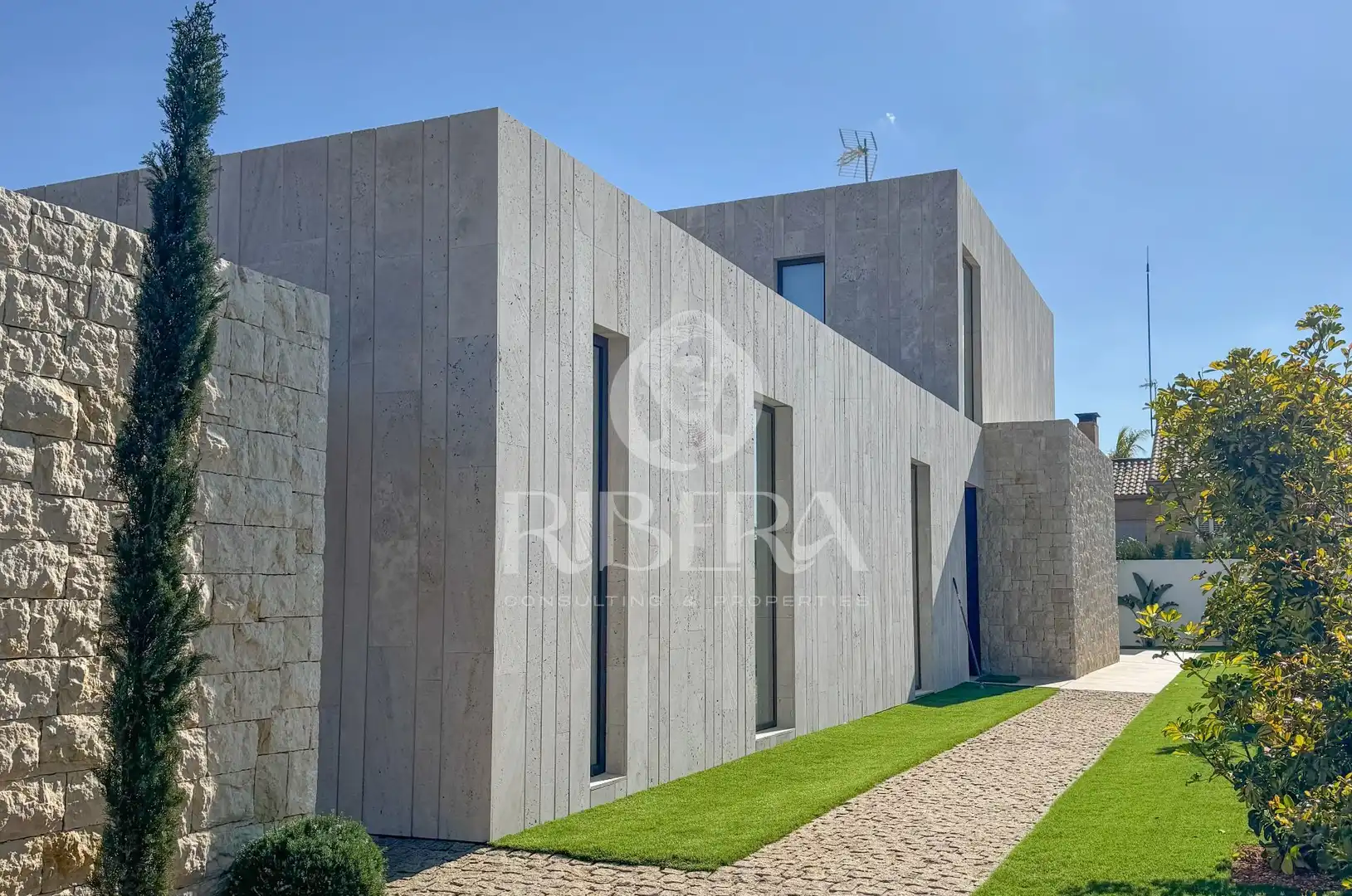Vista exterior de Casa o chalet en venta en L'Eliana con Aire acondicionado, Calefacción y Jardín privado