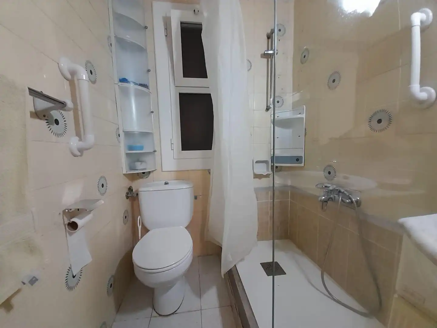 Baño de Piso en venta en Arenys de Mar con Calefacción y Balcón