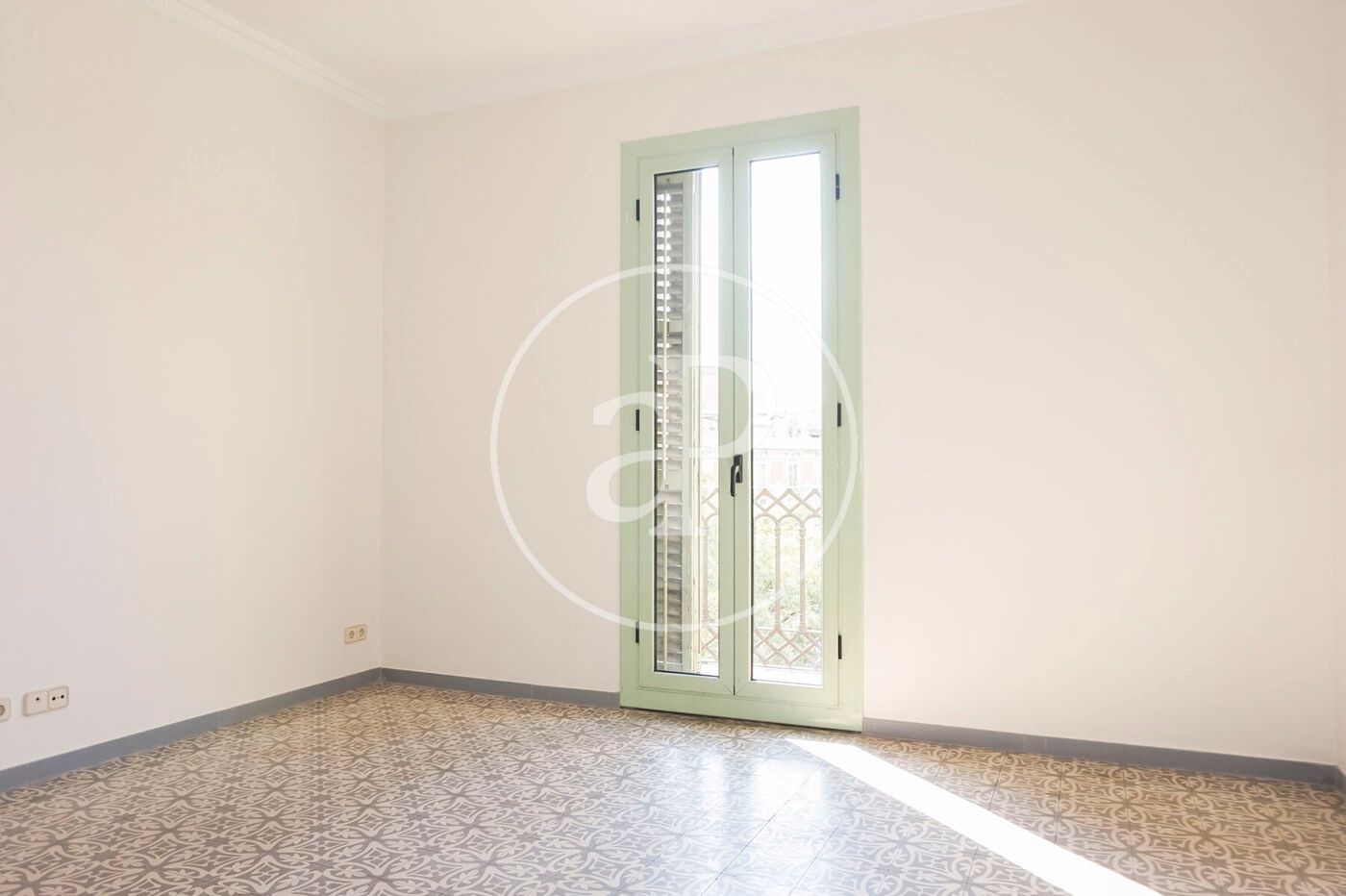Flat for sale in  Barcelona Capital  with Heating and Balcony