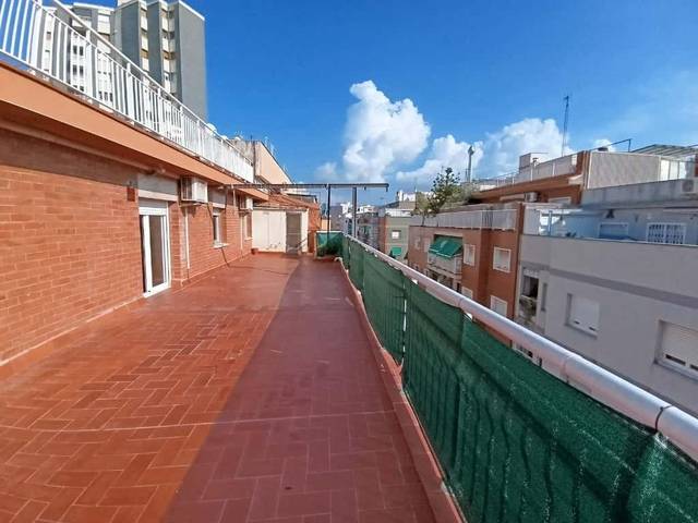 Ático en Venta en Calle Ventura i Gassol en Molí Nou - Ciutat Cooperativa