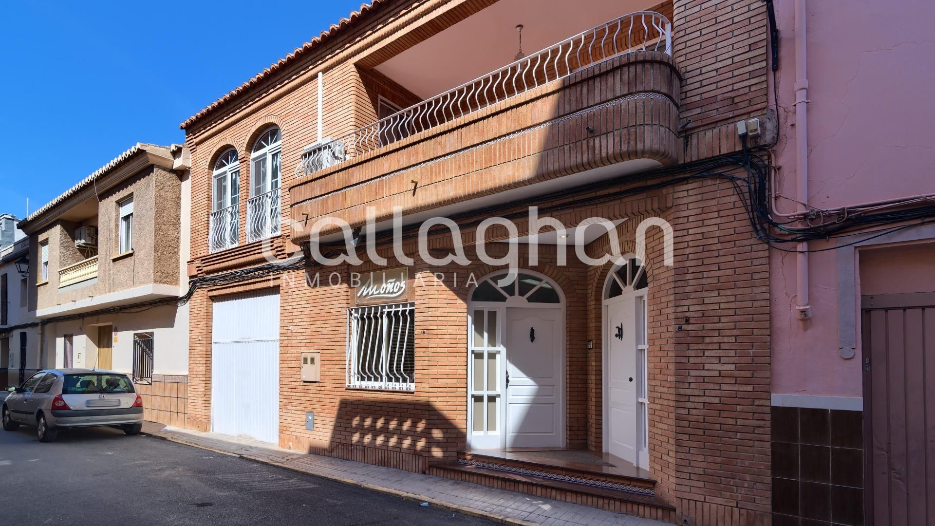 Exterior view of Single-family semi-detached for sale in Chilches / Xilxes  with Air Conditioner, Terrace and Storage room