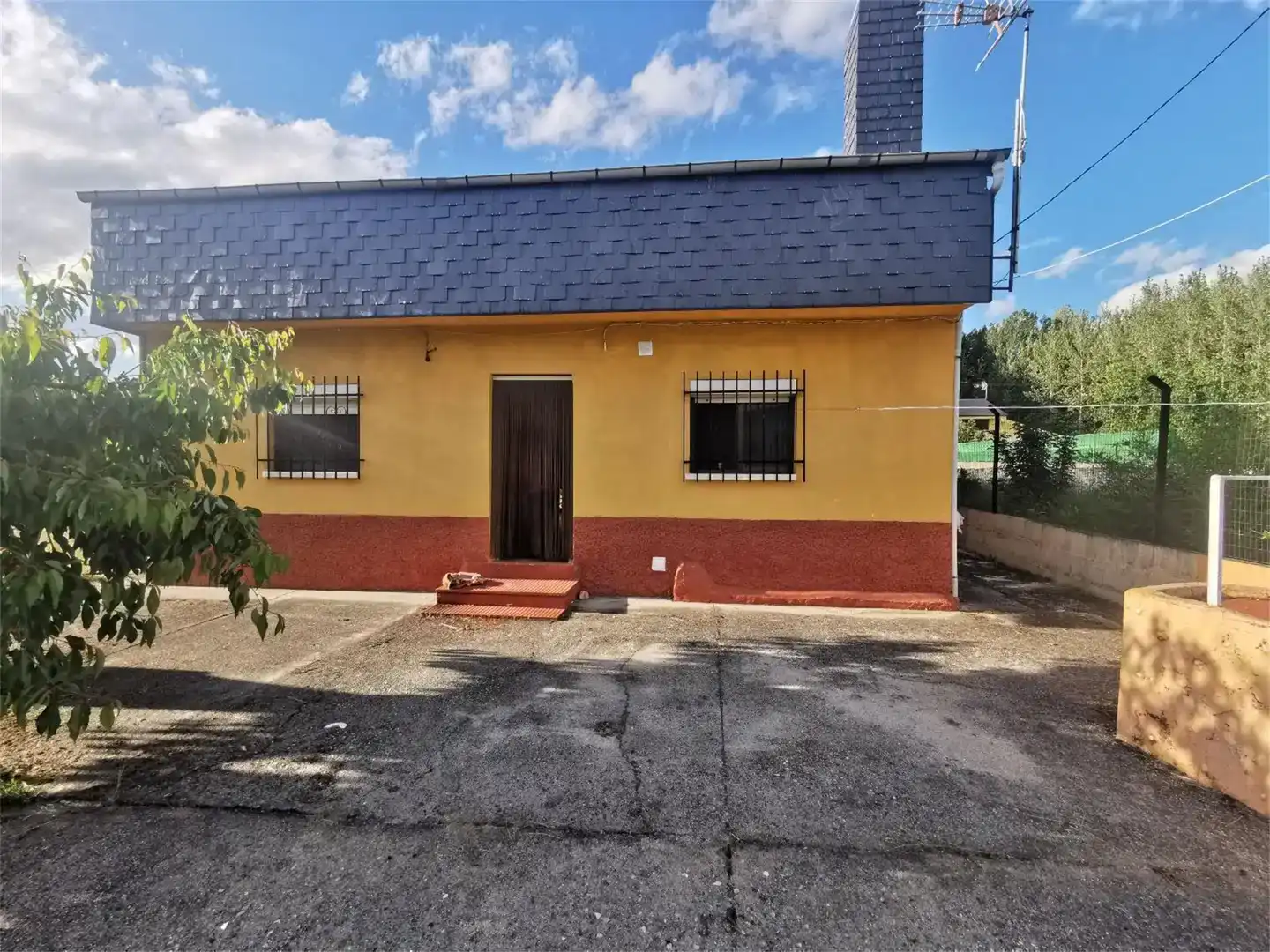 Vista exterior de Finca rústica en venda en Ponferrada