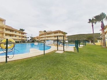Appartement compact avec piscine à vendre à Ur Manilva Beach, Conj. Res Alborán Hills
