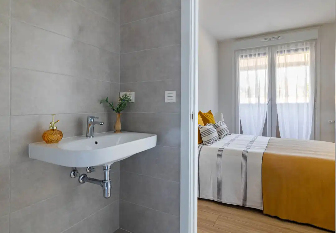 Baño de Piso en venta en Irun  con Calefacción y Terraza