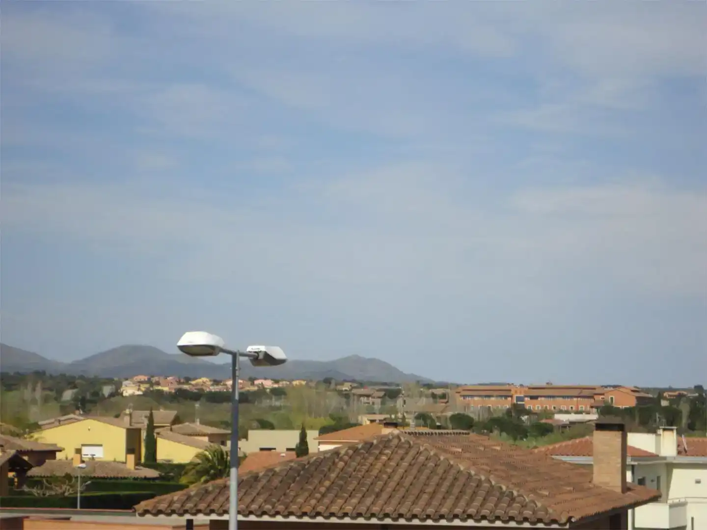 Vista exterior de Pis en venda en Peralada amb Aire condicionat i Balcó