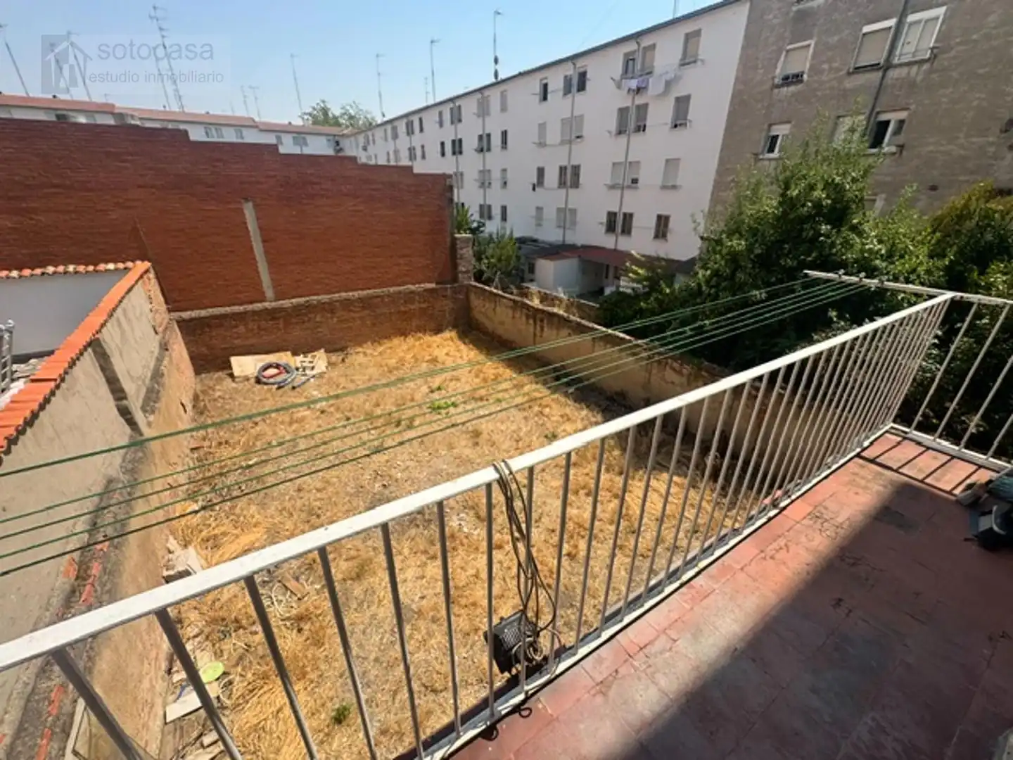 Exterior view of Flat for sale in Valladolid  with Heating, Terrace and Furnished