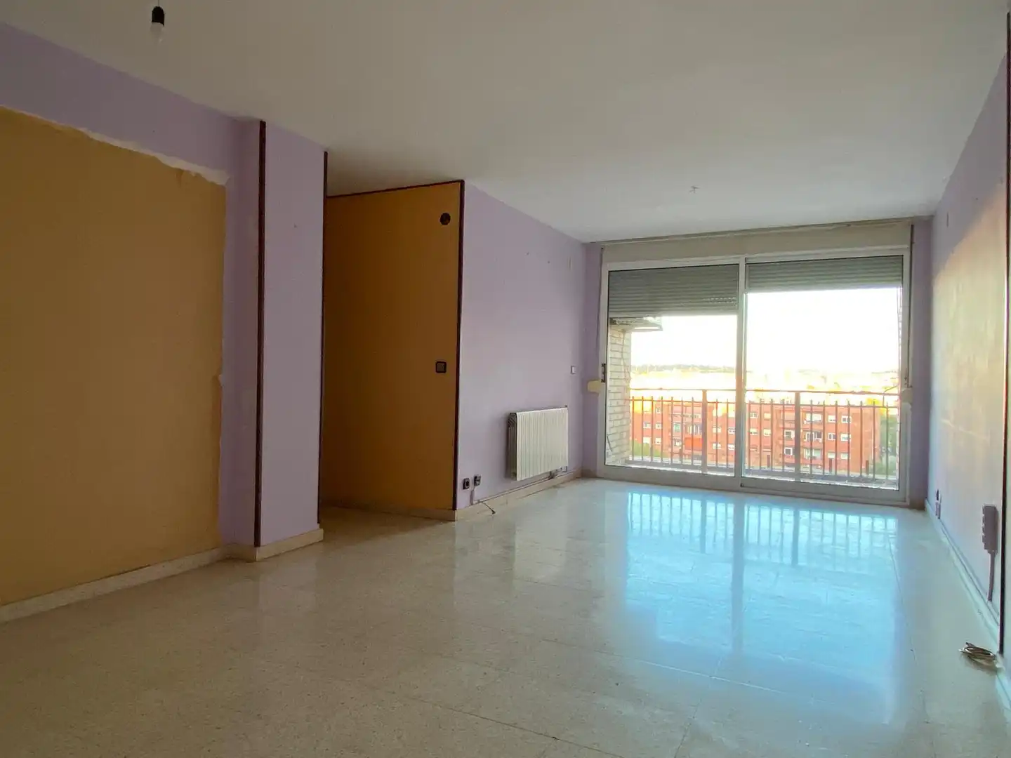 Wohnzimmer von Wohnung zum Verkauf in Tarragona mit Heizung, Ofen und Balkon