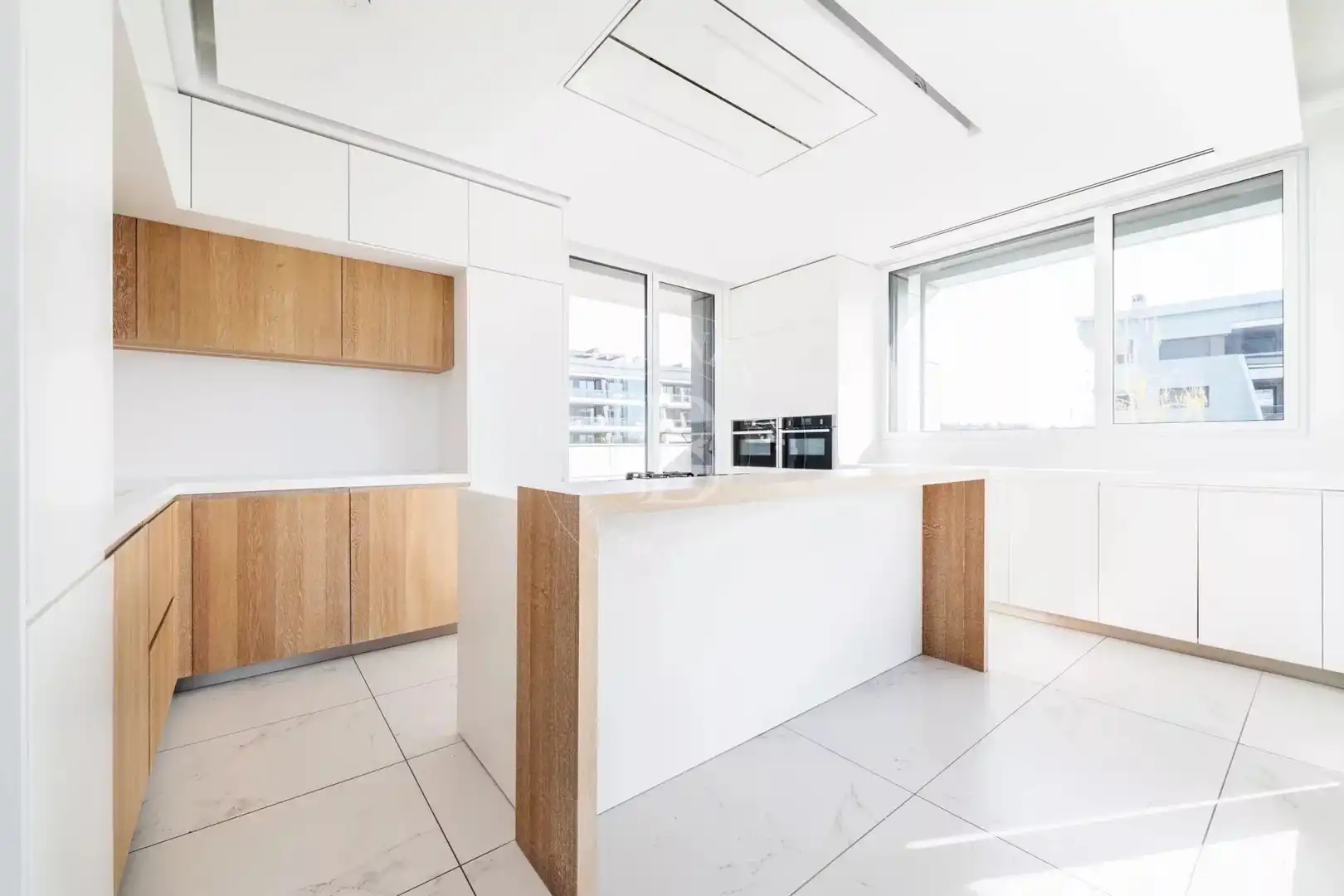 Kitchen of Flat for rent in Pozuelo de Alarcón  with Air Conditioner, Heating and Terrace