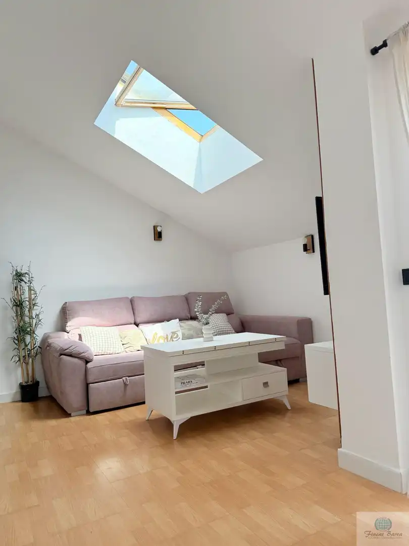 Living room of Attic for sale in Fuengirola  with Air Conditioner, Terrace and Community pool