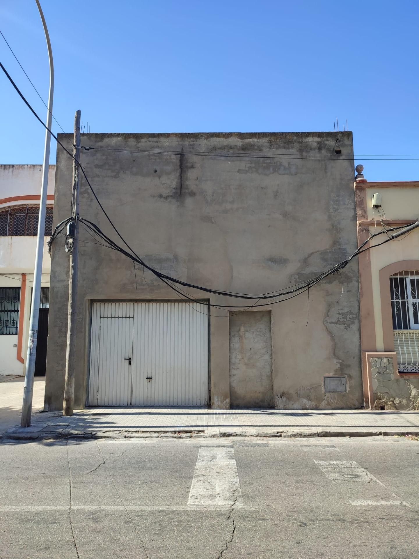Exterior view of Houses for sale in Algeciras