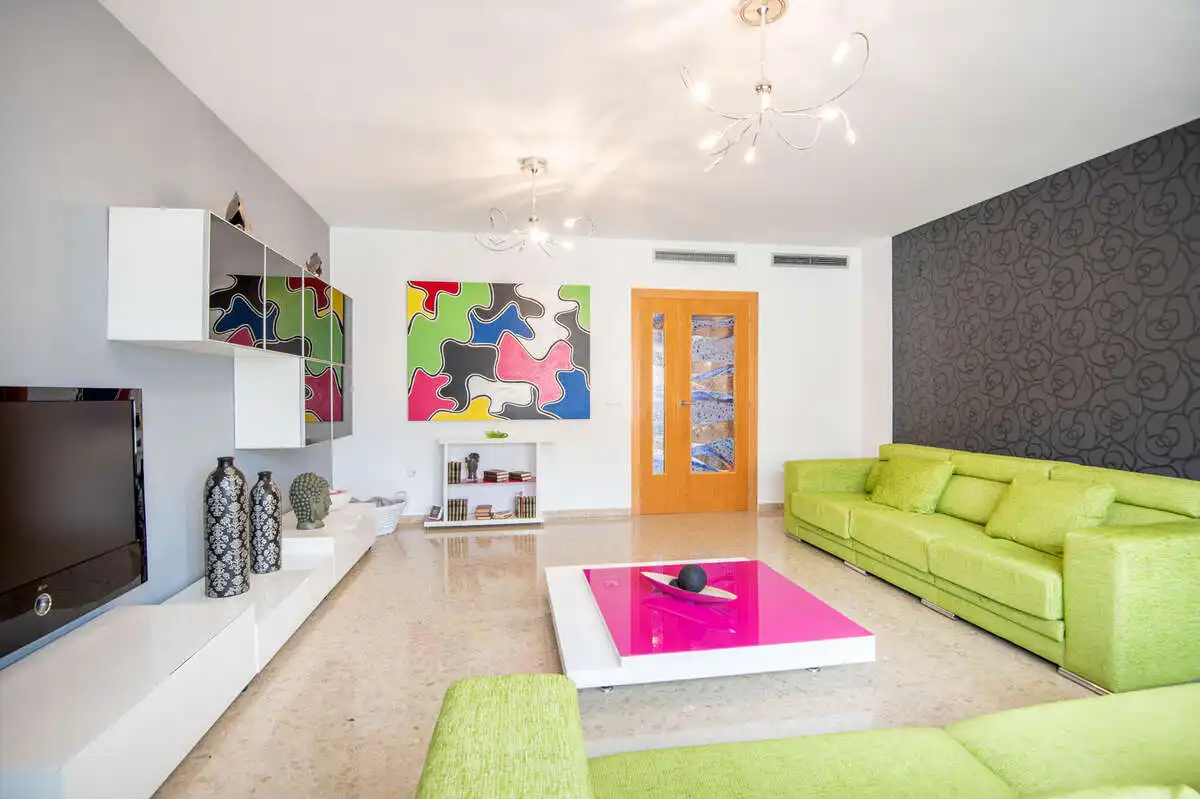 Sala de estar de Casa adosada en venta en Les Alqueries / Alquerías del Niño Perdido con Aire acondicionado, Calefacción y Jardín privado