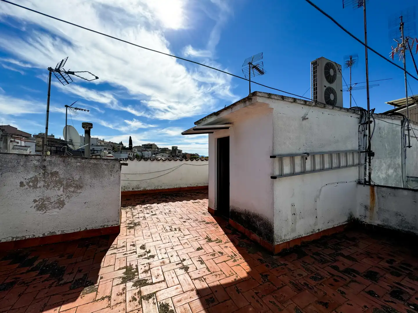 Vista exterior de Piso en venta en Sentmenat con Aire acondicionado y Terraza
