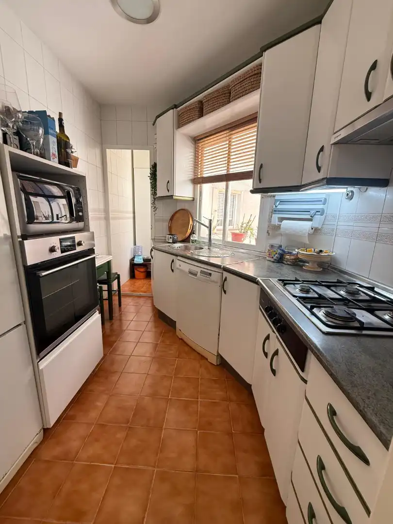 Flat with lift for sale in Calle Victoria, imagen 2
