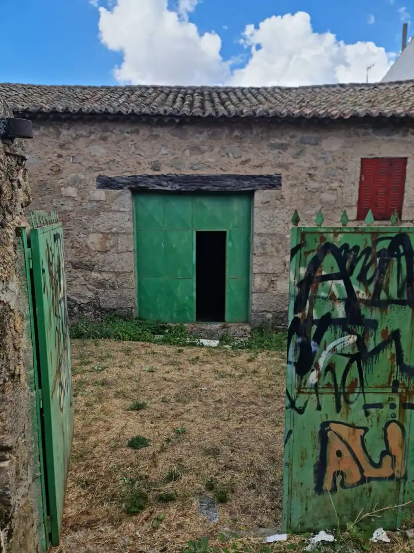 Vista exterior de Casa o chalet en venta en Navalperal de Pinares con Calefacción, Terraza y Trastero
