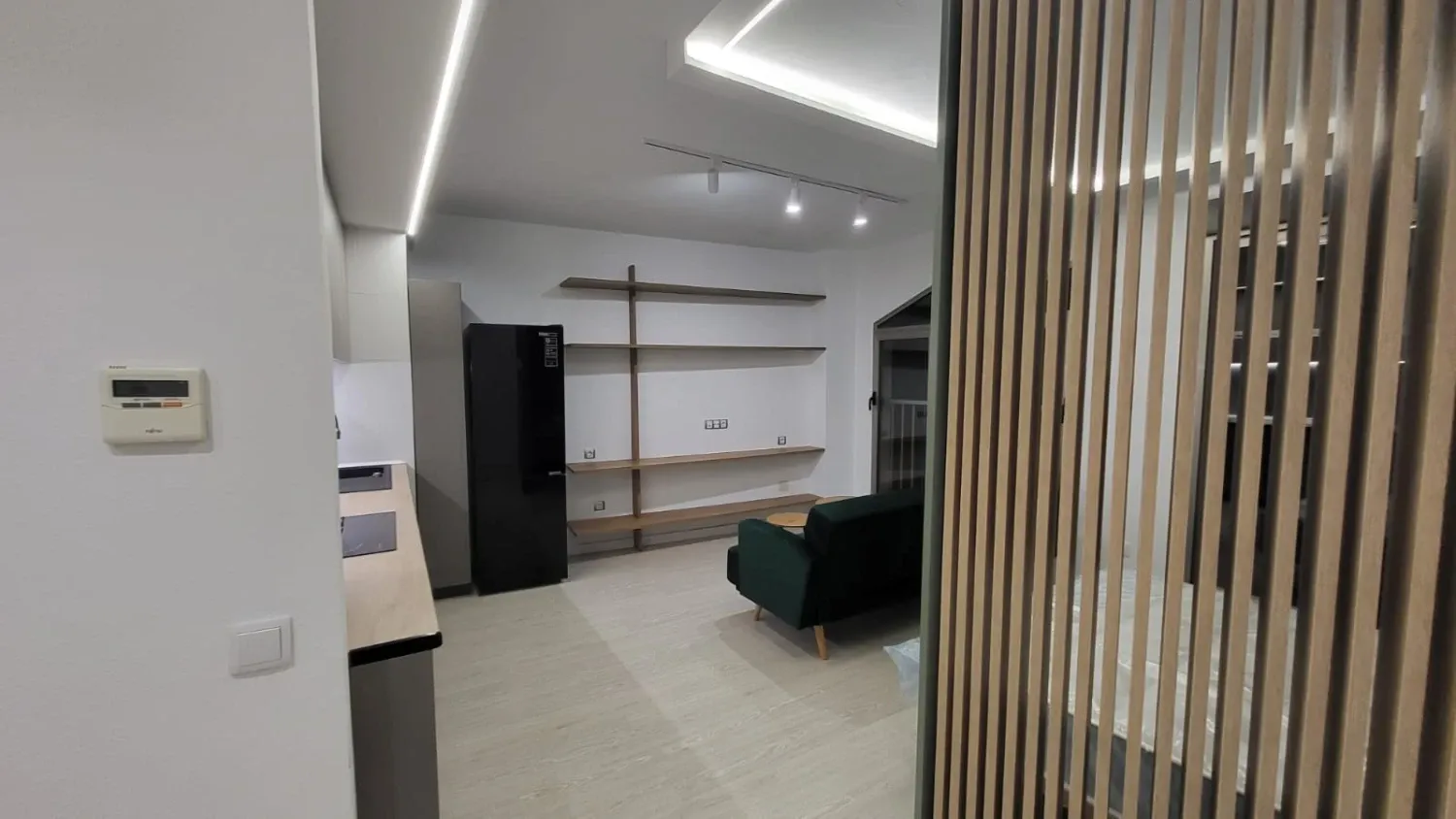 Estudio de alquiler en  Murcia Capital con Aire acondicionado, Amueblado y Lavadora