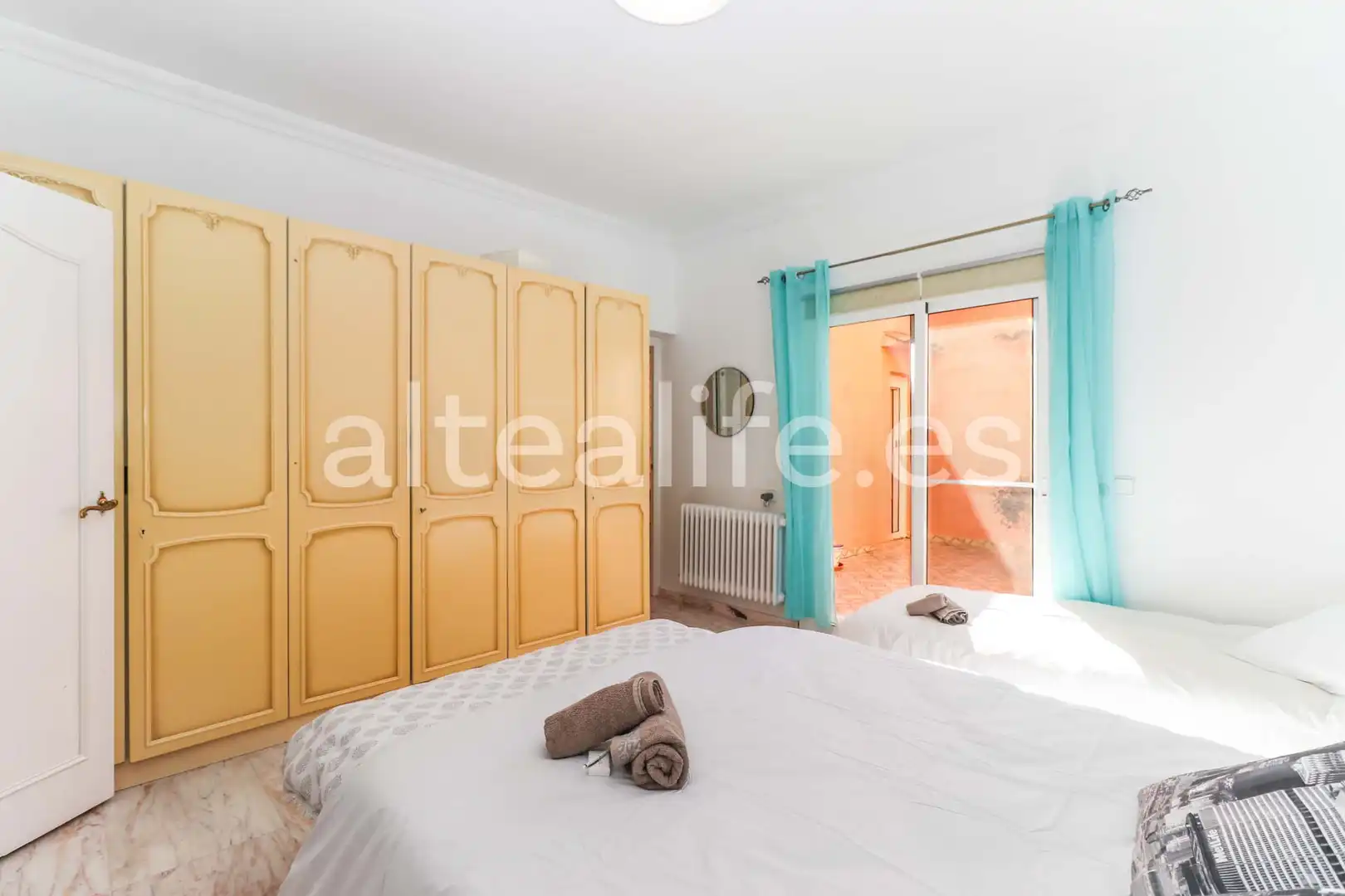 Bedroom of Houses for sale in L'Alfàs del Pi  with Air Conditioner, Heating and Private garden