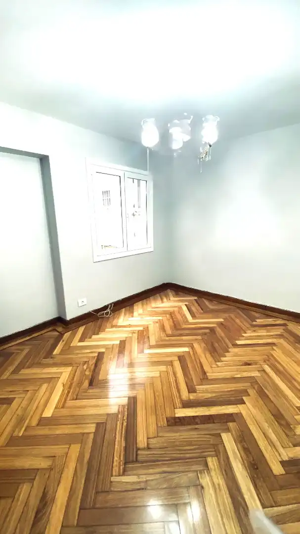 Habitación de Piso de alquiler en Vigo  con Trastero y Balcón