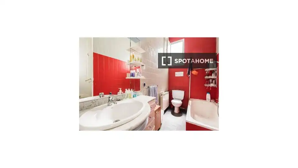Room in Sol