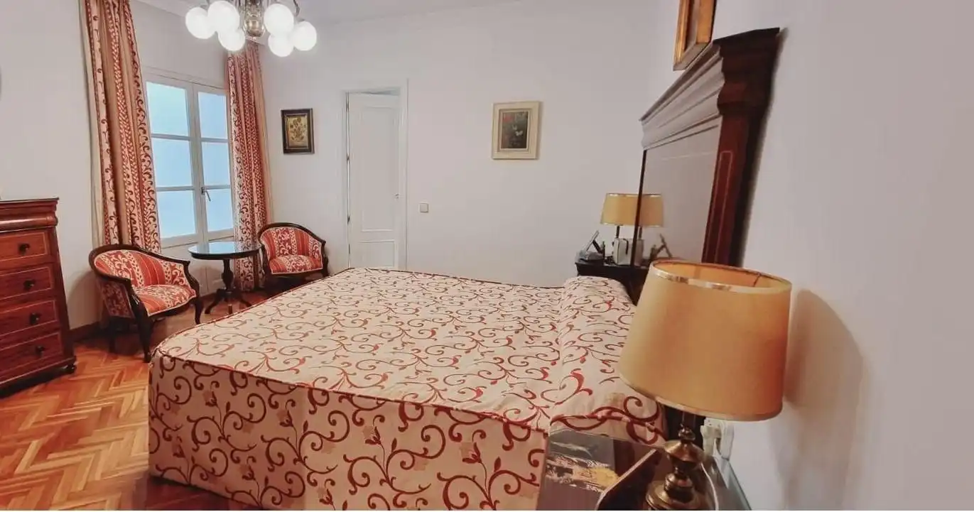 Dormitori de Pis en venda en Cádiz amb Aire condicionat, Parquet i Balcó