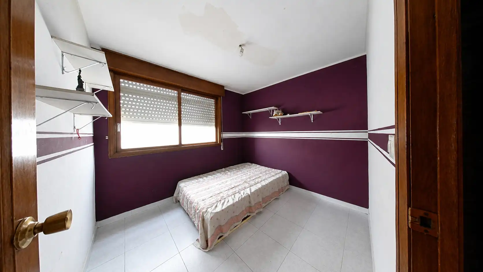 Habitación de Piso en venta en Vigo  con Trastero y Amueblado