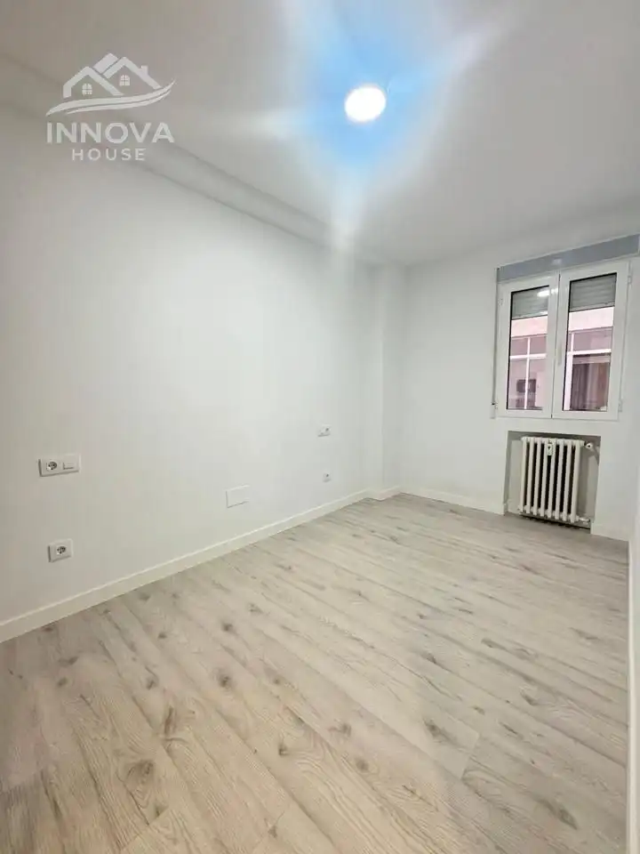 Dormitori de Pis en venda en Segovia amb Calefacció