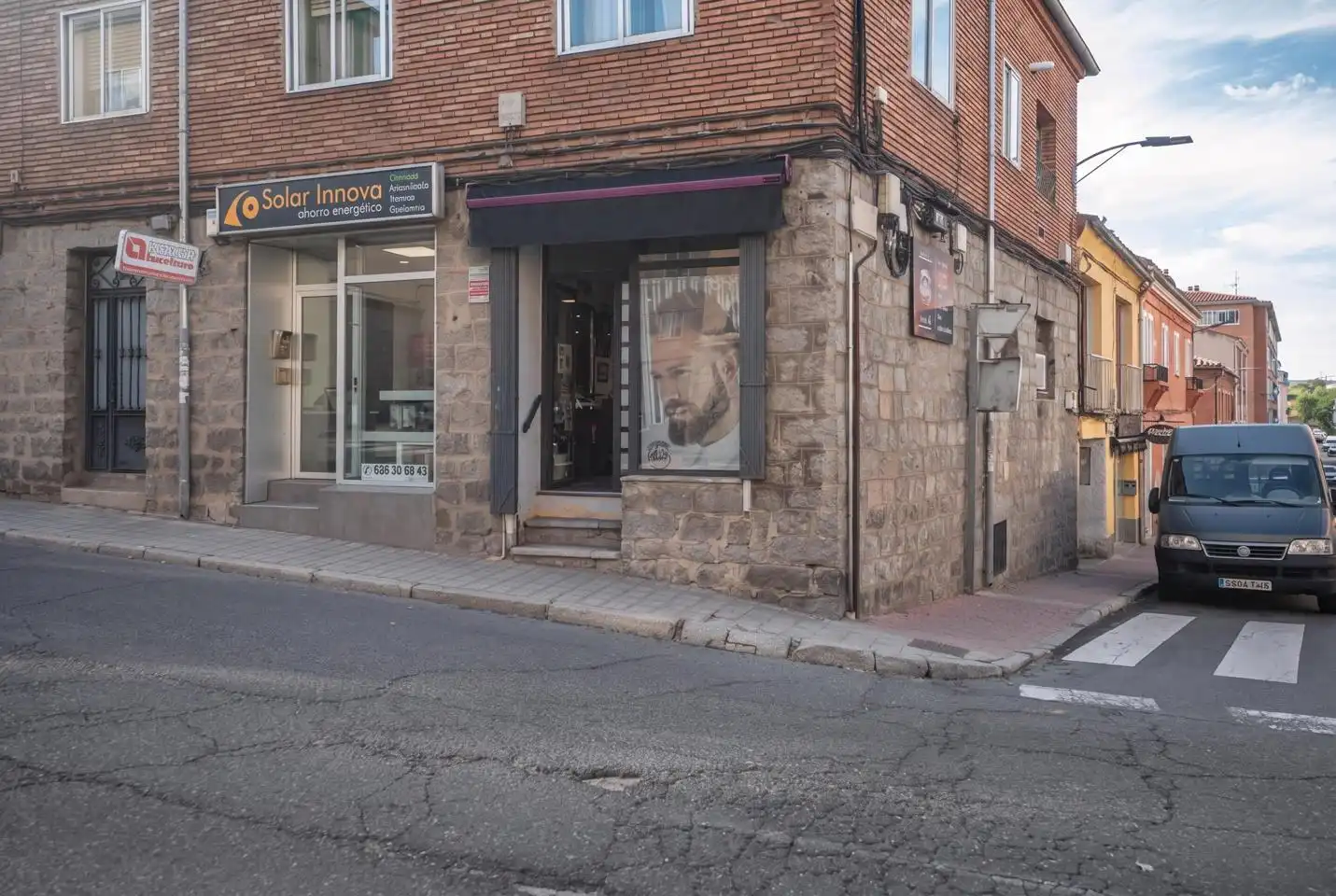 Local en venta en Ávila