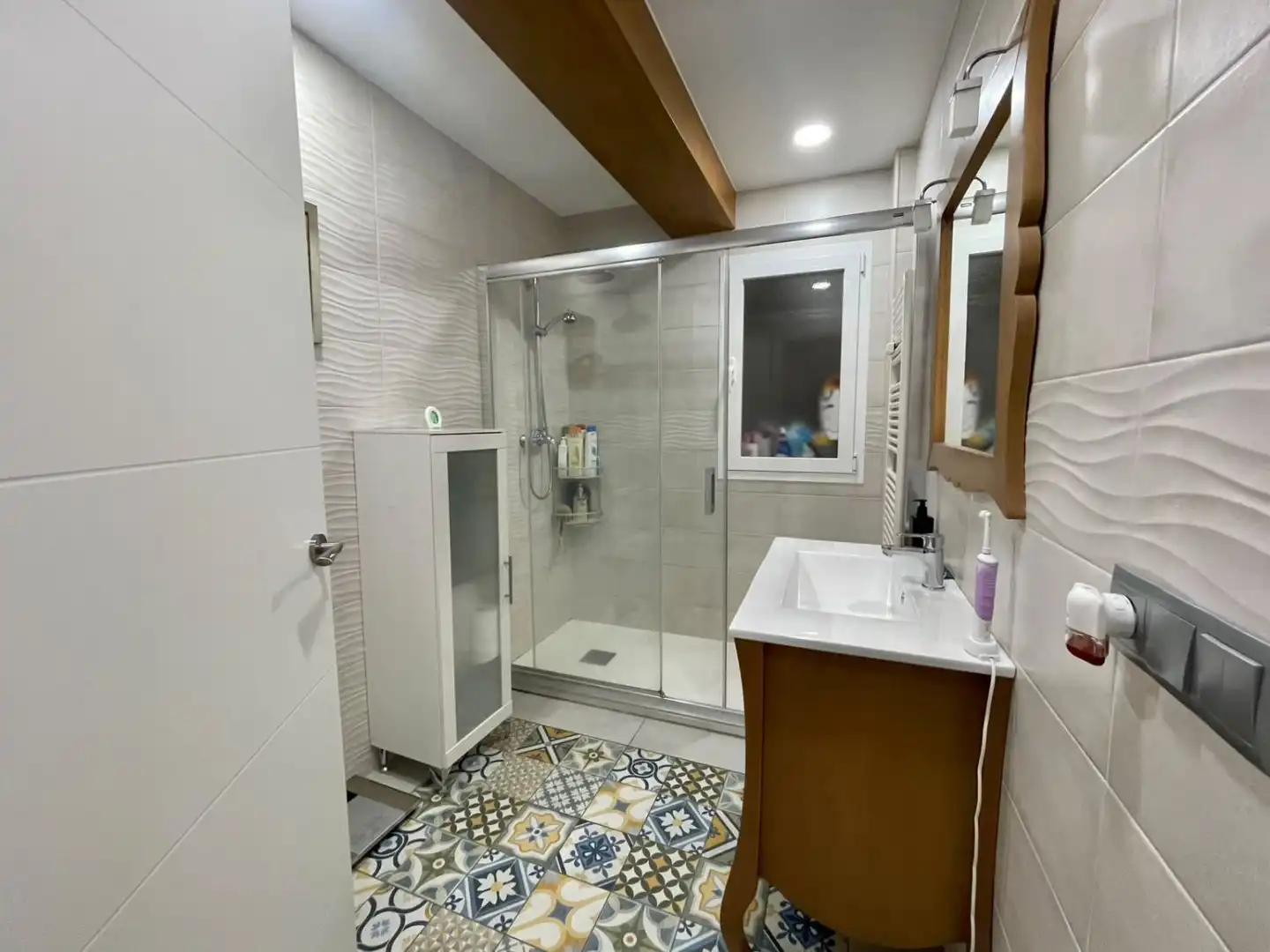 Badezimmer von Wohnung zum Verkauf in Valdepeñas mit Heizung, Terrasse und Balkon