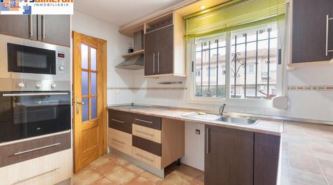 Foto 4 de Casa adosada en venta en Calle Marte, Ogíjares, Granada