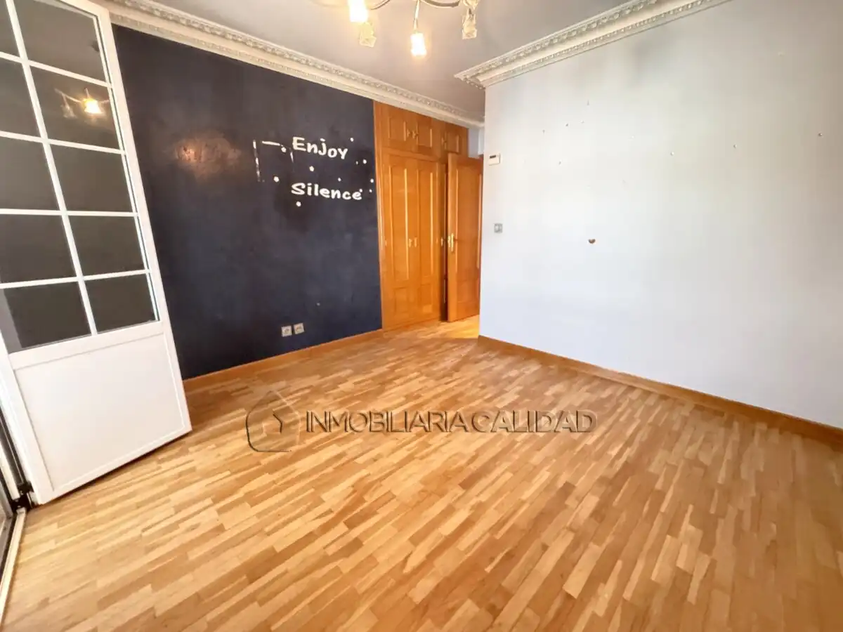 Houses for sale in Burgos  with Heating