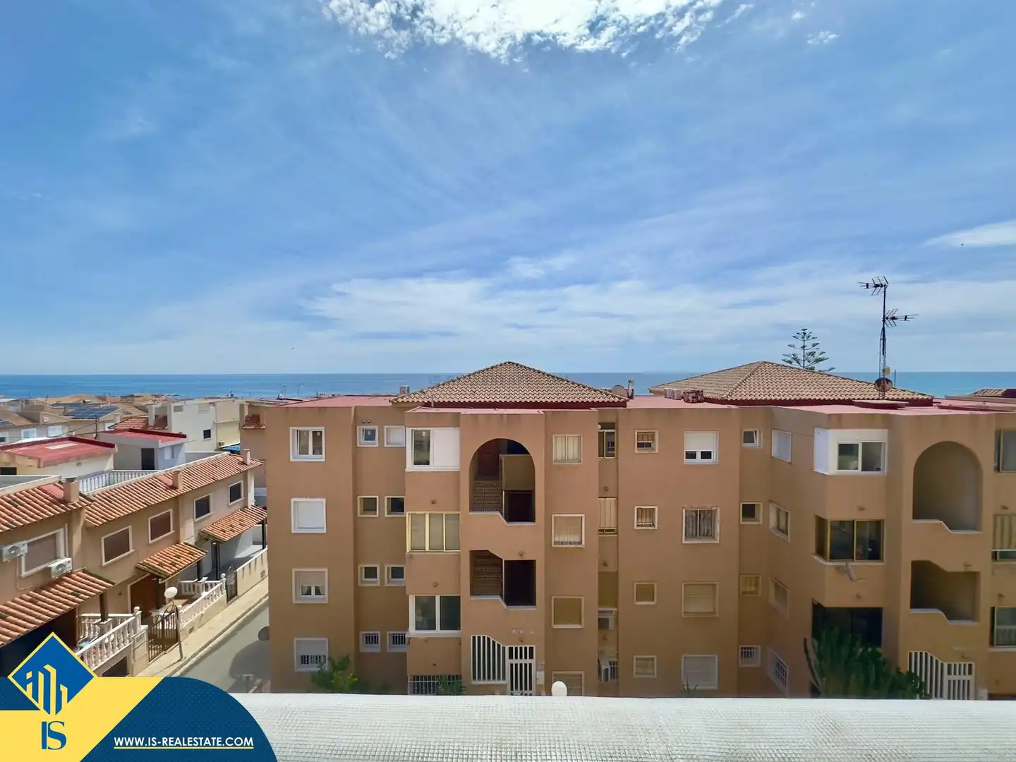 Exterior view of Flat for sale in Torrevieja  with Terrace, Furnished and Community pool