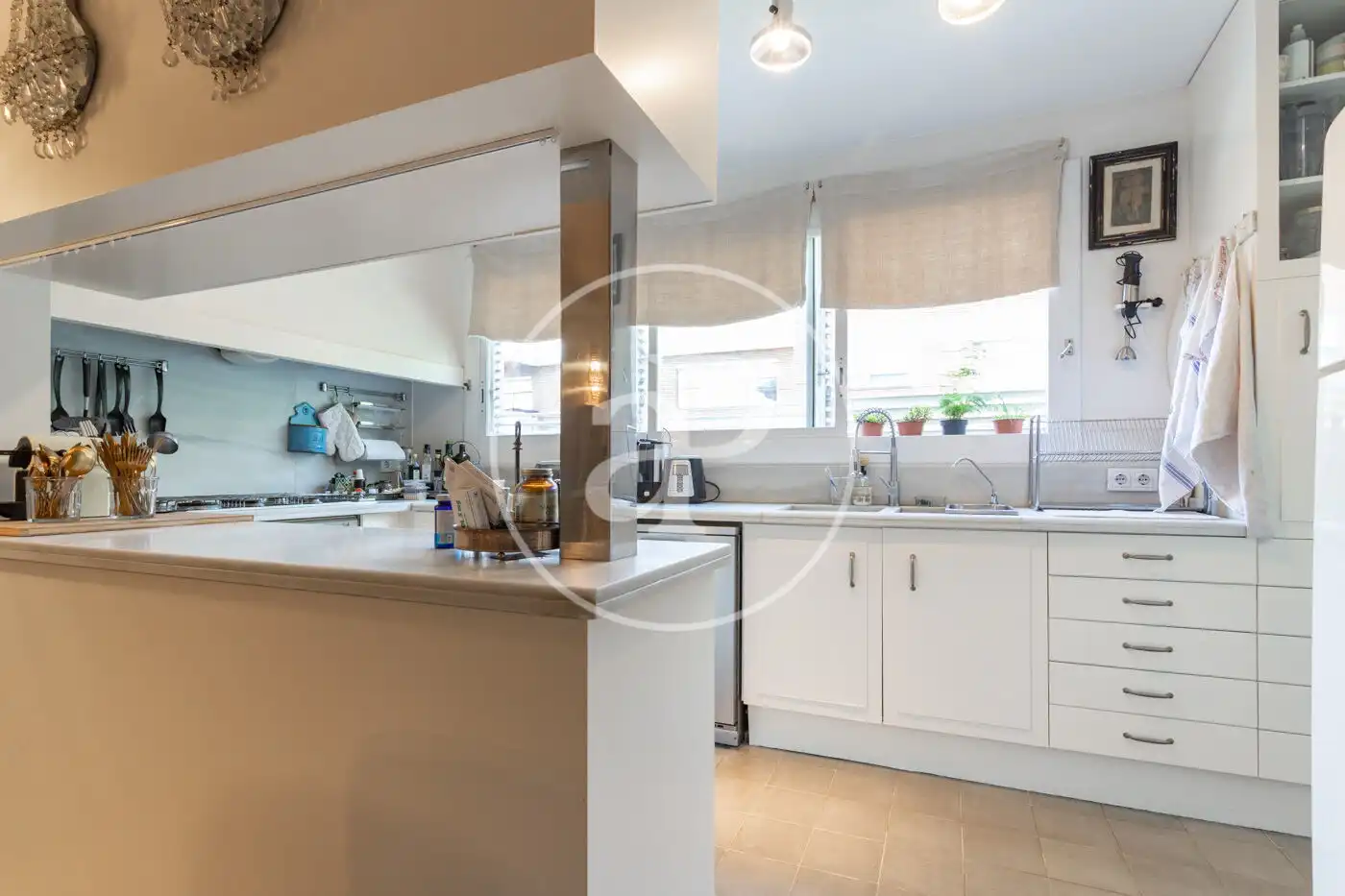 Cocina de Piso de alquiler en Barcelona con Aire acondicionado, Calefacción y Jardín privado