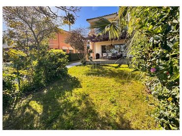 Casa amb jardí en venda a La Alcaidesa