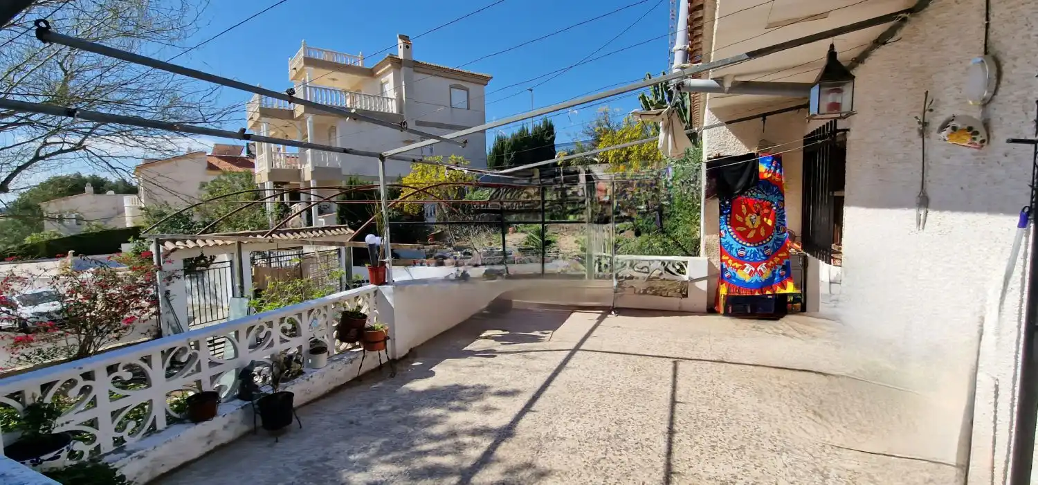 Vista exterior de Finca rústica en venda en Algorfa amb Jardí privat