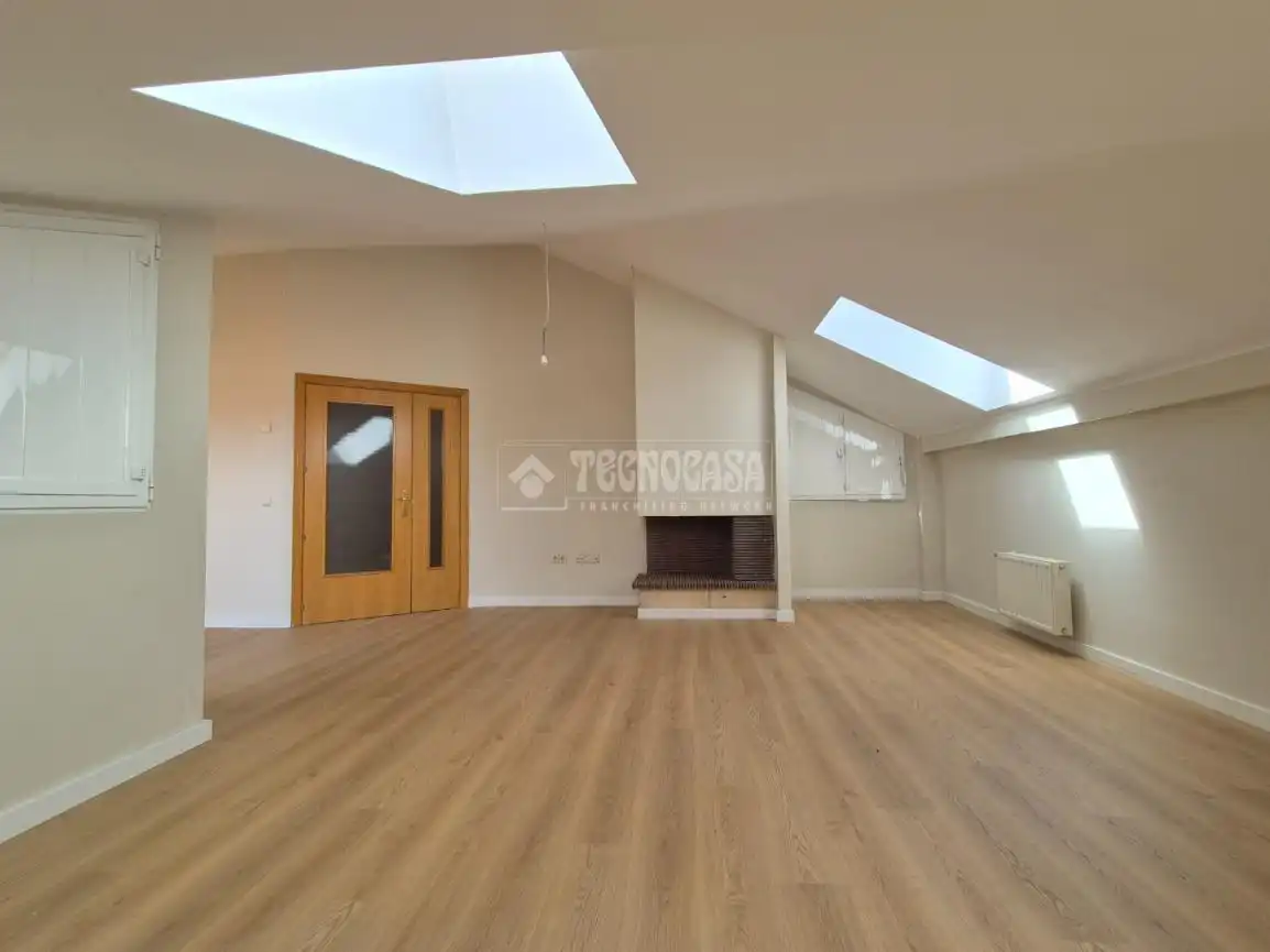 Sala de estar de Piso en venta en Sigüenza con Calefacción y Terraza